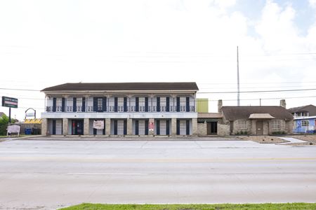 Photo of commercial space at 517, 519 & 525 Everhart Rd., and 4212 Avalon in Corpus Christi