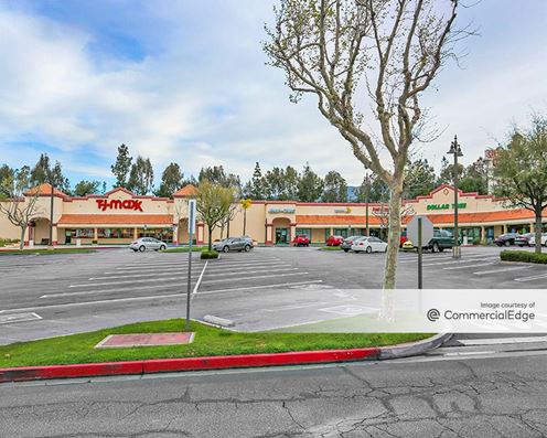 San Dimas Plaza
