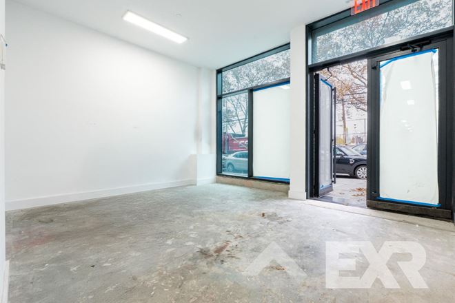 27-10 37th Ave