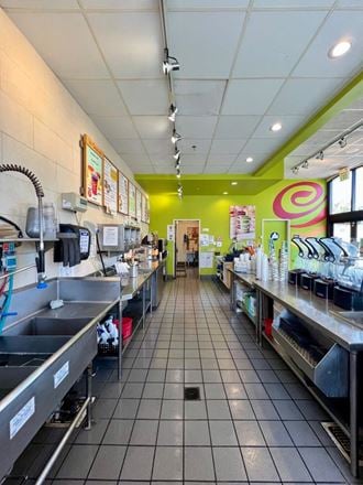 2505 Palomar Airport Rd
