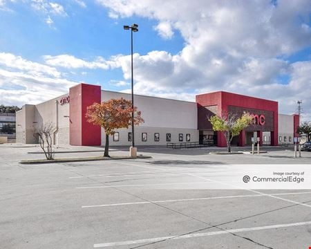 Retail space for Rent at 6223 Oakmont in Fort Worth