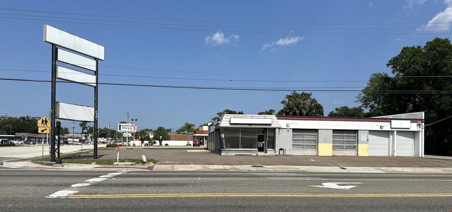 1227 N. University Boulevard