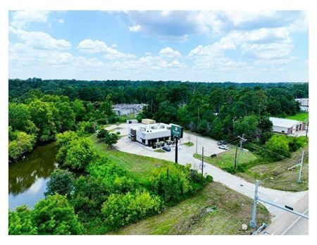 Retail space for Rent at 15607 Texas 105 in Montgomery