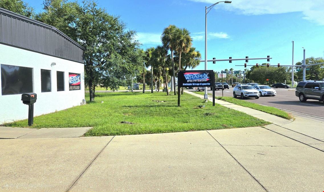 Incredibly Rare Retail/Flex on a Major Road!