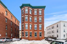 Russell Street Apartments