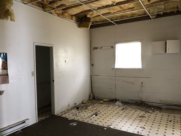 1,980 SF Building for Lease