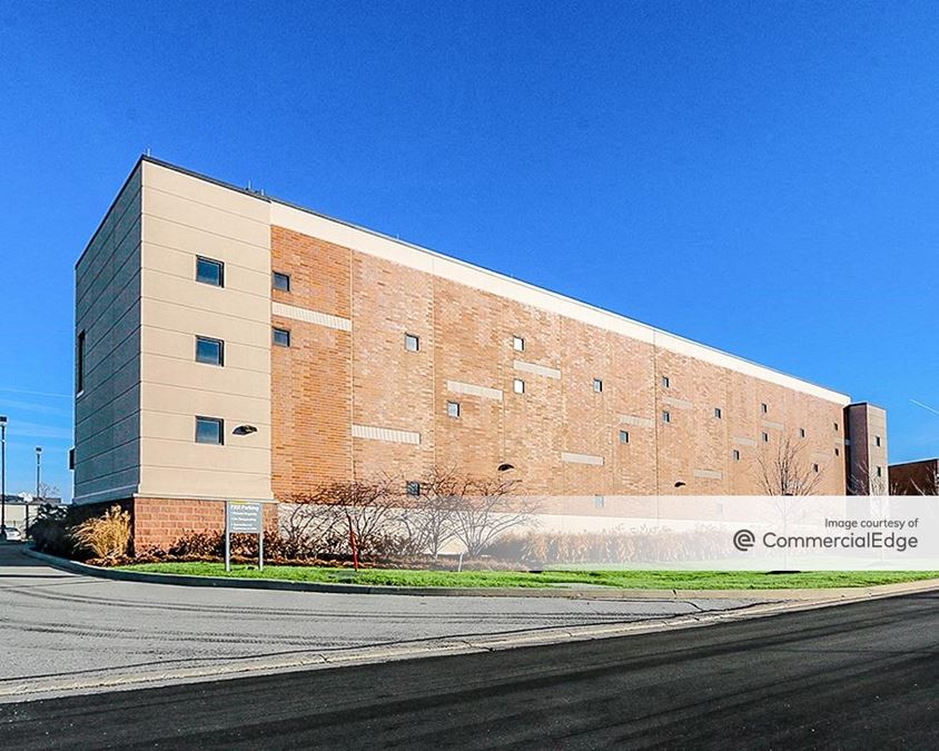 7351 Shadeland Station Way, Indianapolis, IN 46256