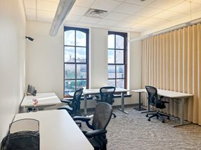 Regus - Davenport - Harrison St
