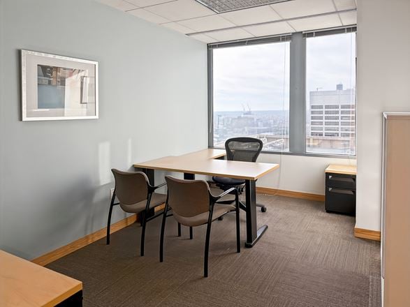 PA, Philadelphia - One Liberty Place