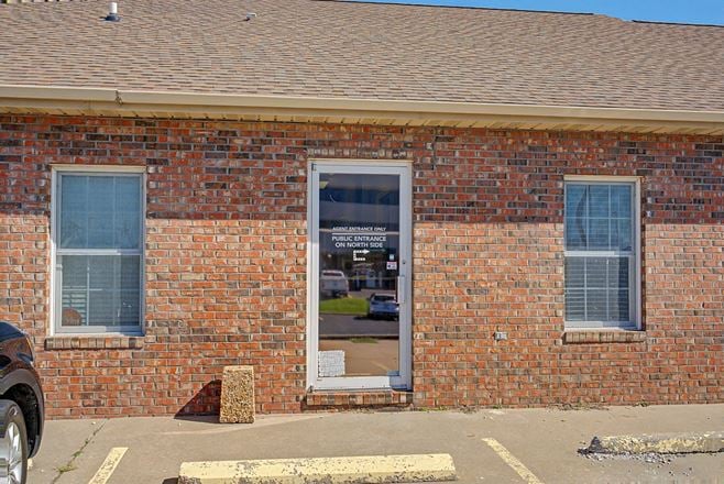 2441 Myra Dr