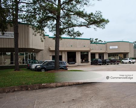 Commercial space for Rent at 455 West 38th Street in Houston
