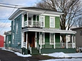 26 Lincoln Avenue