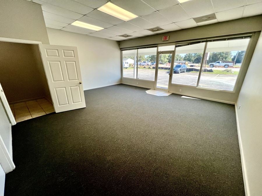 1906  Elberta Rd-Office / Warehouse / Showroom Space