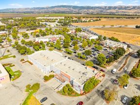BevMo!, Jersey Mike’s & Shops at Gilroy Crossing