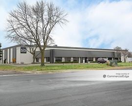Freeway Business Center