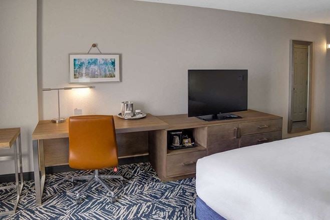 DoubleTree by Hilton Harrisonburg