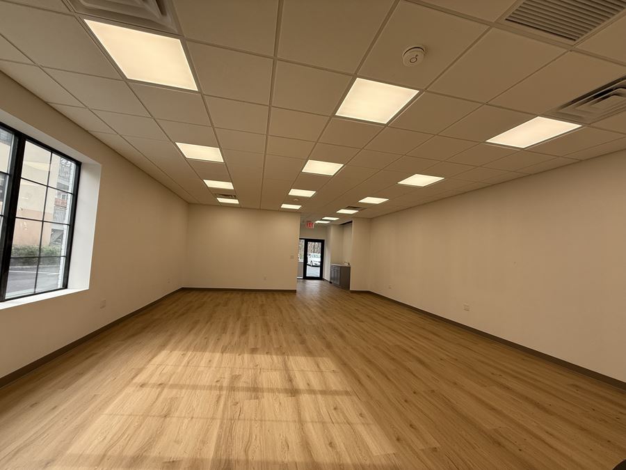 500 Ashford Ave