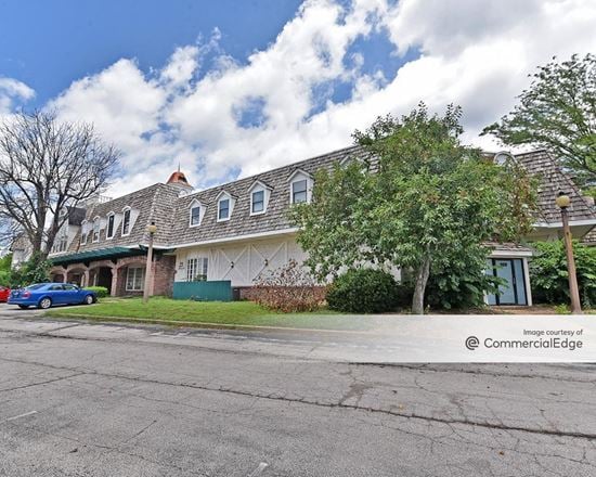1600 Heritage Landing
