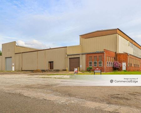 Industrial space for Rent at 225 Wetmore Avenue SE in Massillon