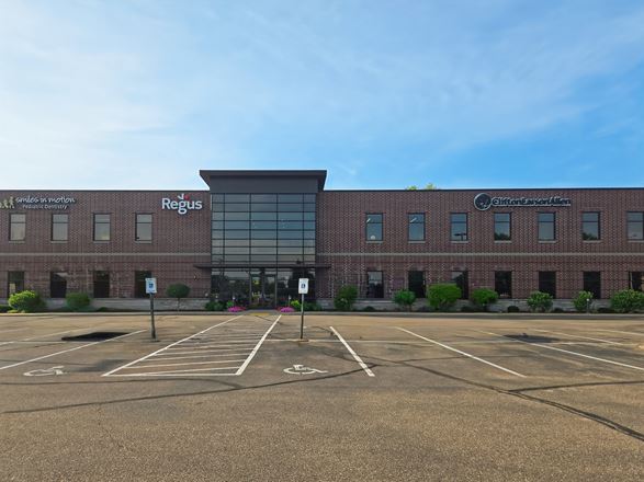 Regus - Eau Claire - Oakwood Mall Dr