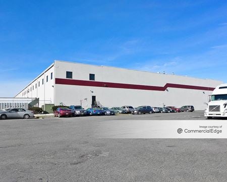 Industrial space for Rent at 5 Bay Avenue in Elizabeth