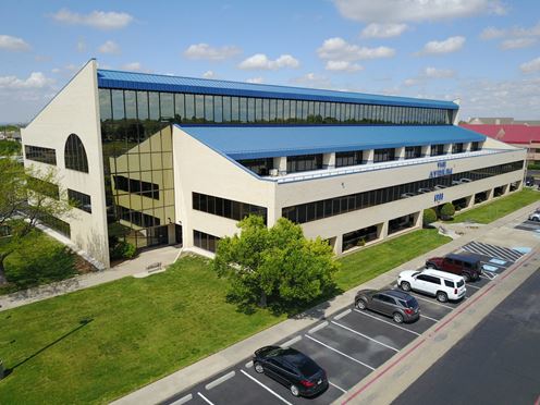 Atrium at Coulter Ridge- 6900 I-40 West