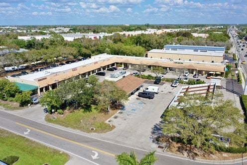 Orange Pine Plaza