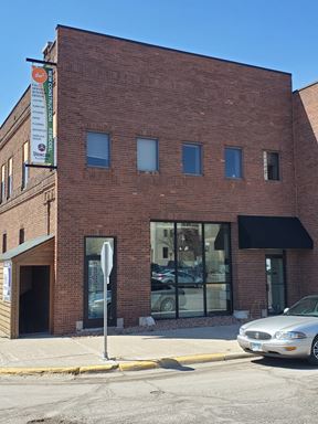 714 Lake Ave