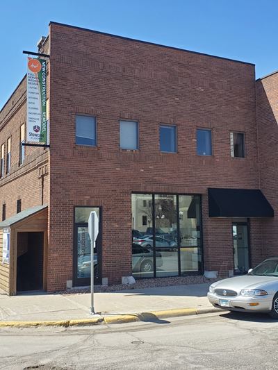 714 Lake Ave