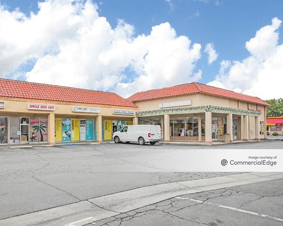Hemet Plaza Shopping Center - 1911-2095 East Florida Avenue