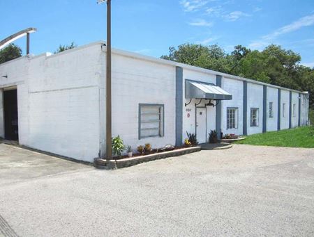 Photo of commercial space at 11611 Old Hillsborough Avenue in Seffner