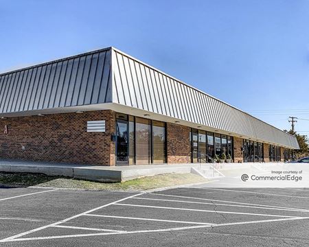 Commercial space for Rent at 907 Rivergate Pkwy in Goodlettsville