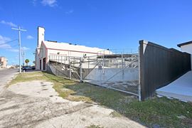 1127 Bowie St.