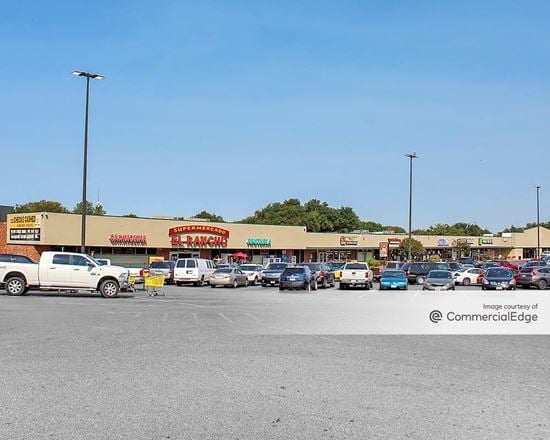 Wynnewood Village Shopping Center