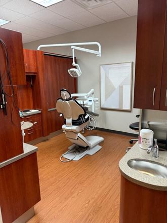 6370 Powers Ferry Rd – Turnkey Dental Suite 103