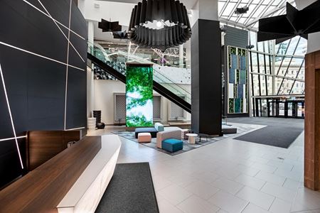 10031    Space Photo Gallery 1