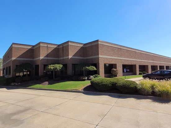 Boettler Oaks Business Center