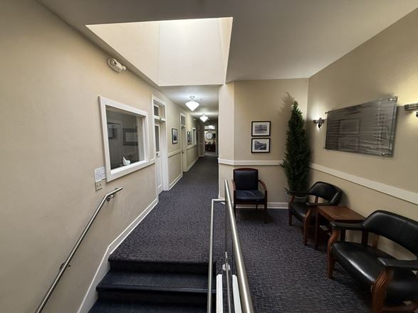 305 - 321 Court Street NE