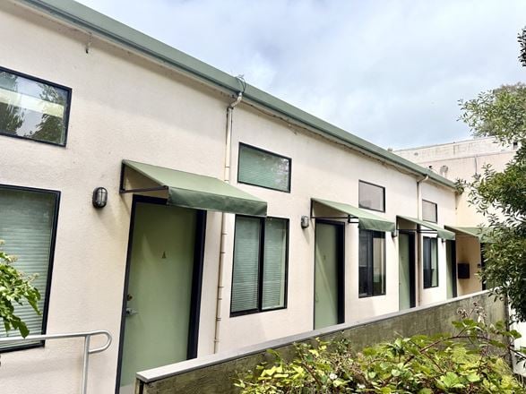 30 Miller Ave