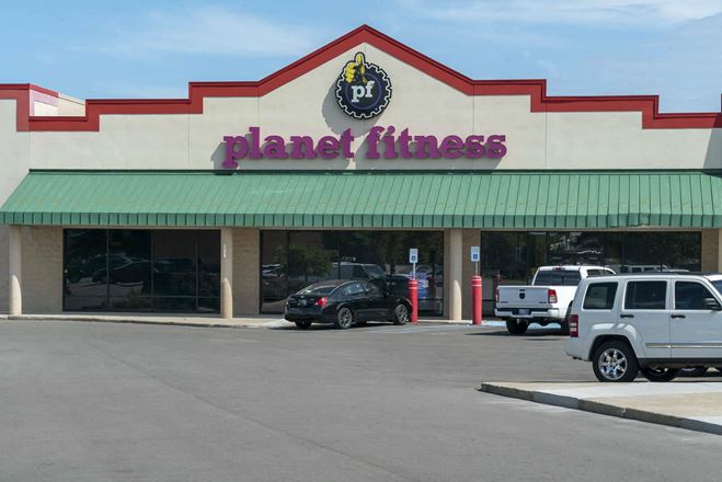 Clinton Pointe