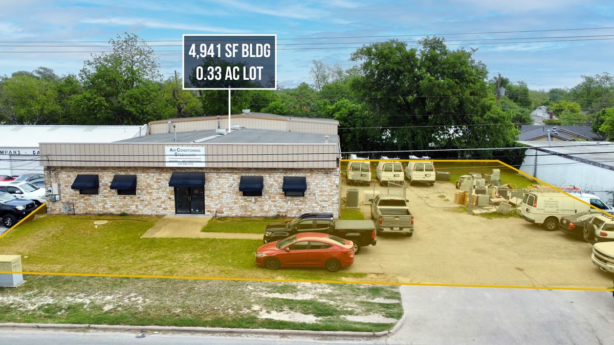 6733 Burnet Lane