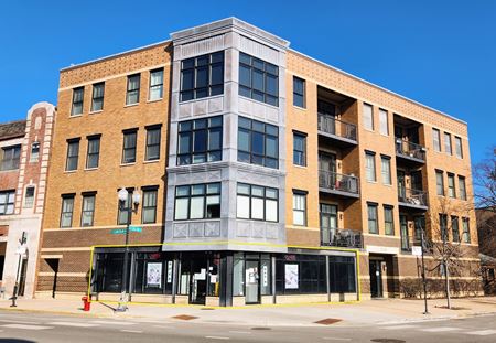 Commercial space for Rent at 4301 N. Lincoln Avenue in Chicago