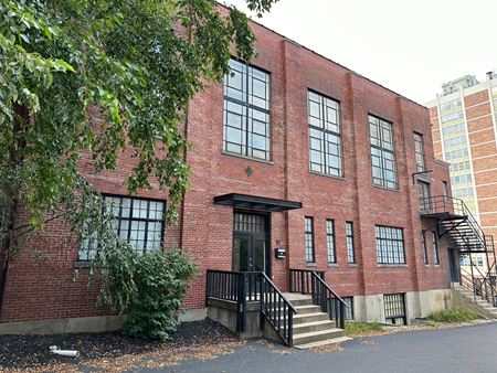 Commercial space for Rent at 118 W 5th St in Covington