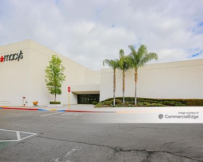 Parkway Plaza - Macy's