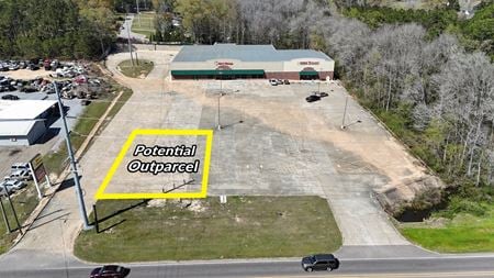 Retail space for Rent at 1131 West Central Avenue in Wiggins