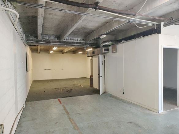 Commercial Warehouse Spaces