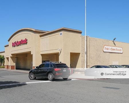 Retail space for Rent at 555 Floresta Blvd in San Leandro