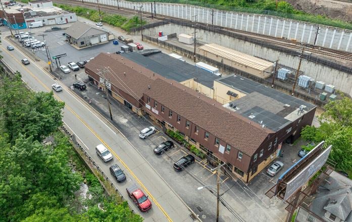 2544-2546 Library Road