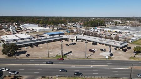 Retail space for Rent at 9230 Cypress Creek Parkway in Houston