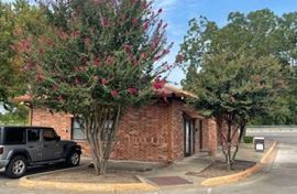 821 Grand Avenue Pkwy #200